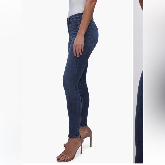 Good American Good Legs Skinny Mid-Rise Jeans - Color: Blue 004 - Picture 4 of 12